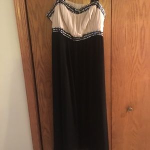 Autograph Sz 24 Chiffon Sequin Gown.